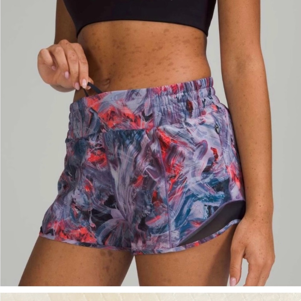 Lululemon Hotty Hot HR 4” sz 4.